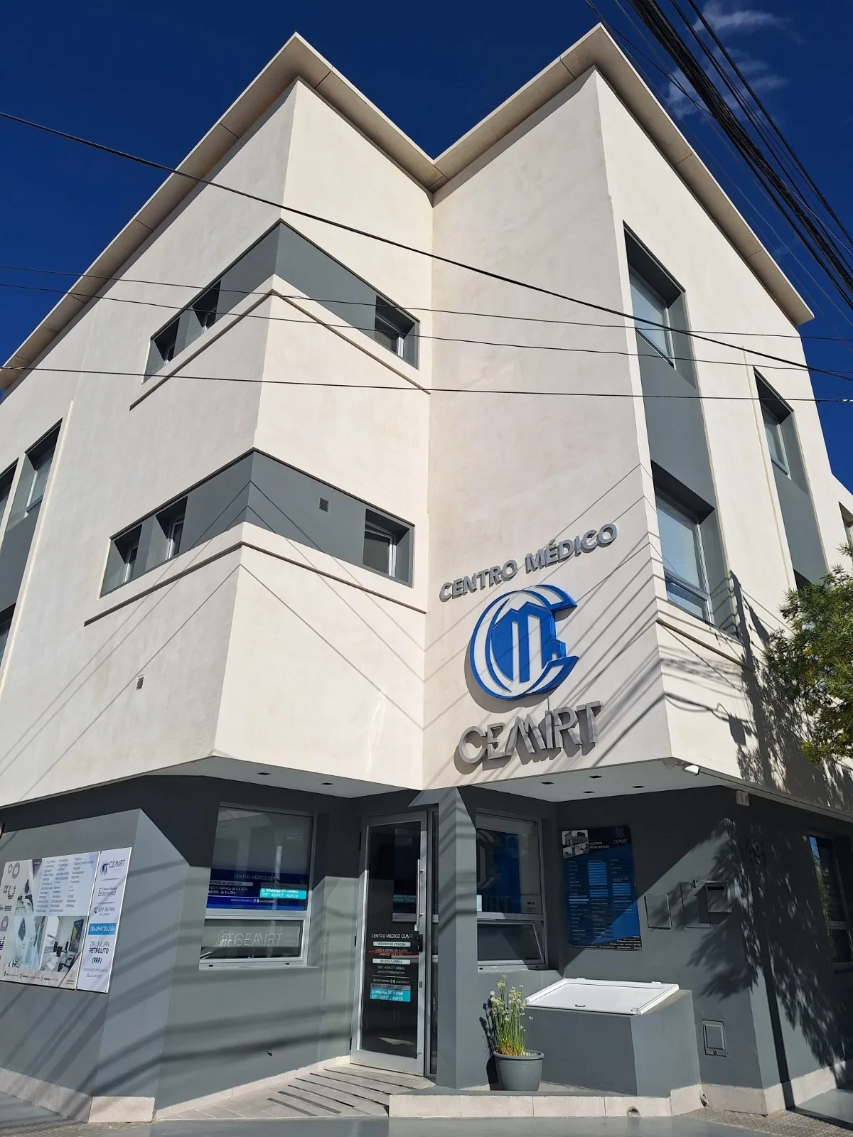 Edificio CEMIRT en Rada Tilly